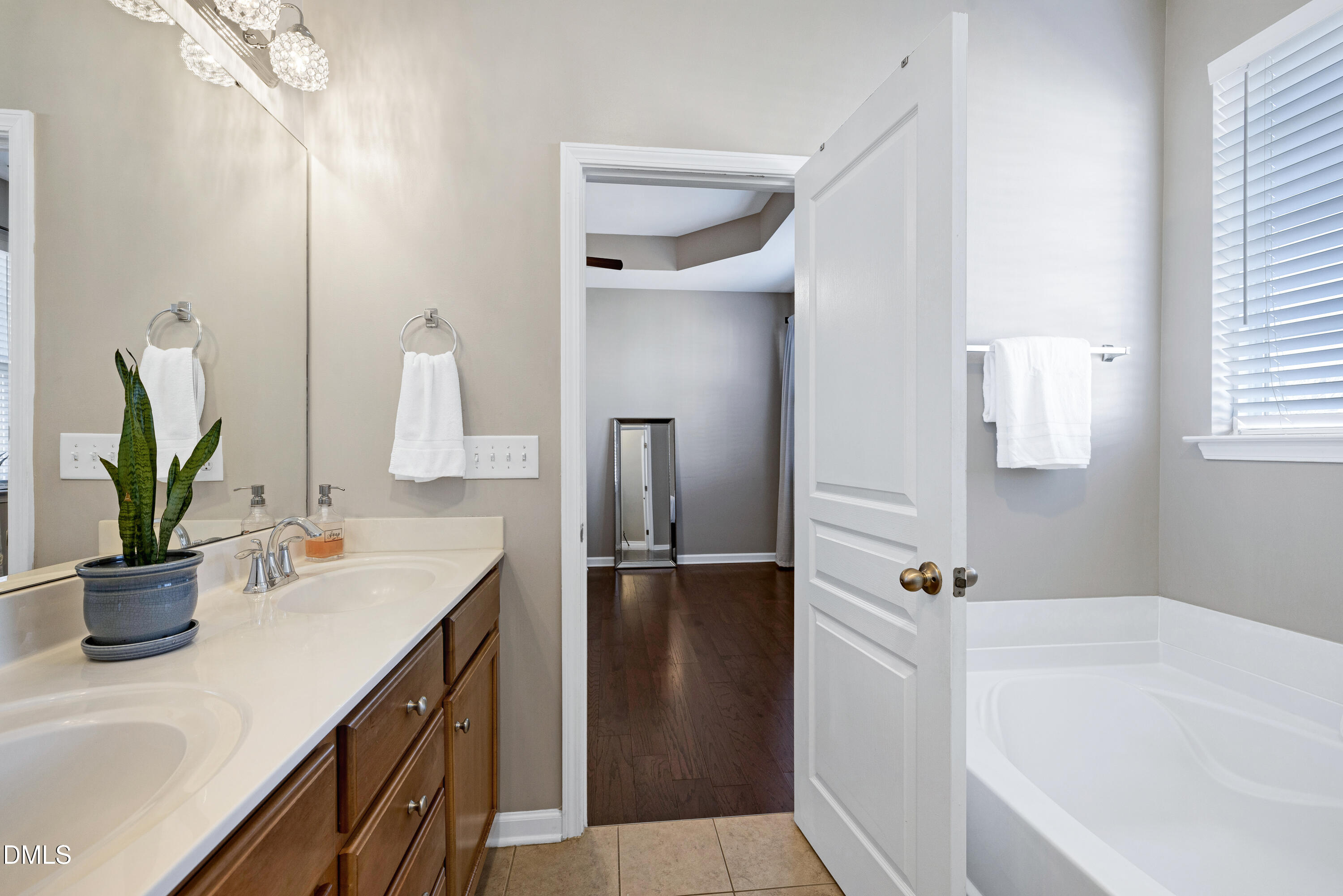 9105 Wooden Road Raleigh, NC 27617 - Photo 19 of 43 _B5A3026