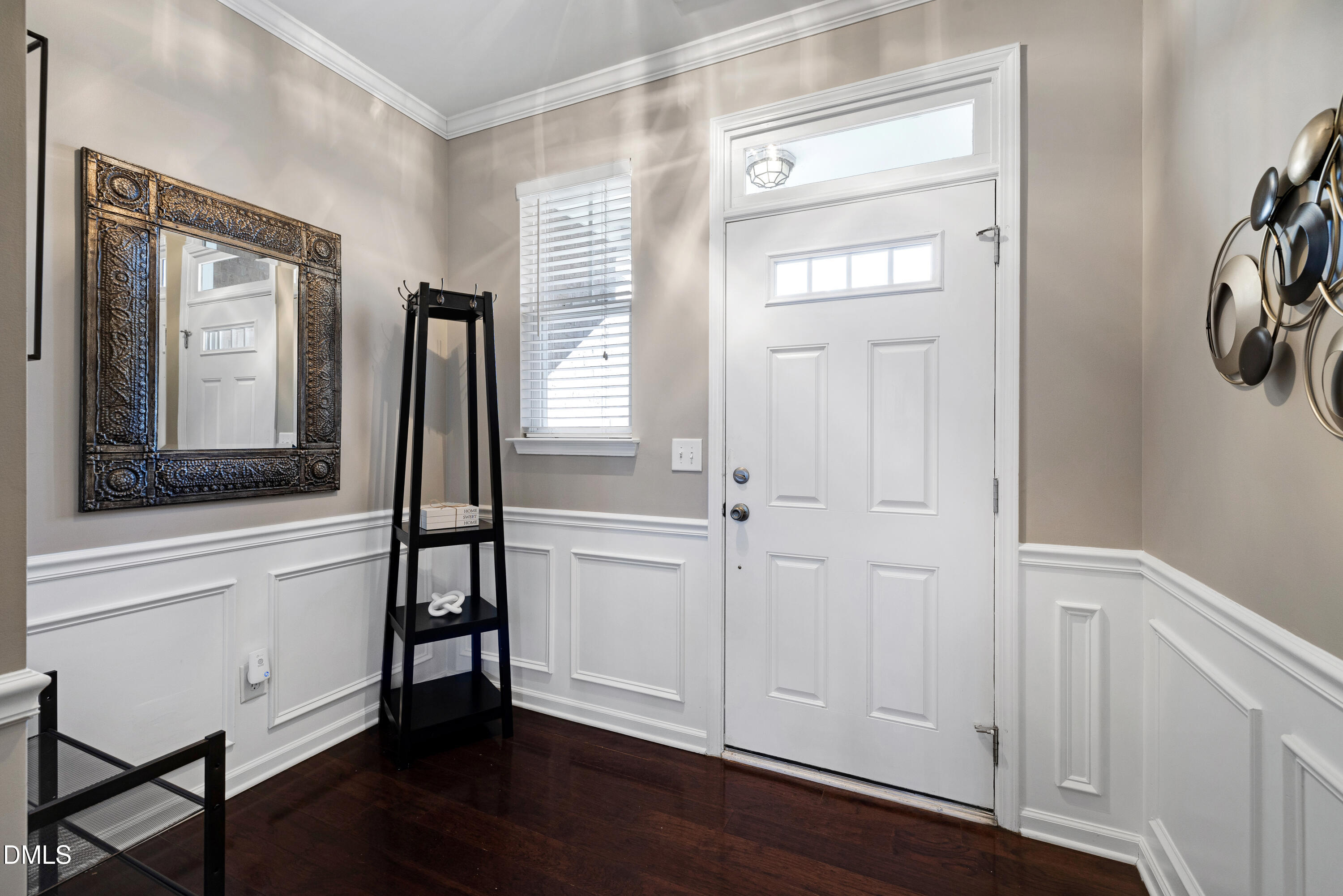 9105 Wooden Road Raleigh, NC 27617 - Photo 7 of 43 _B5A2924