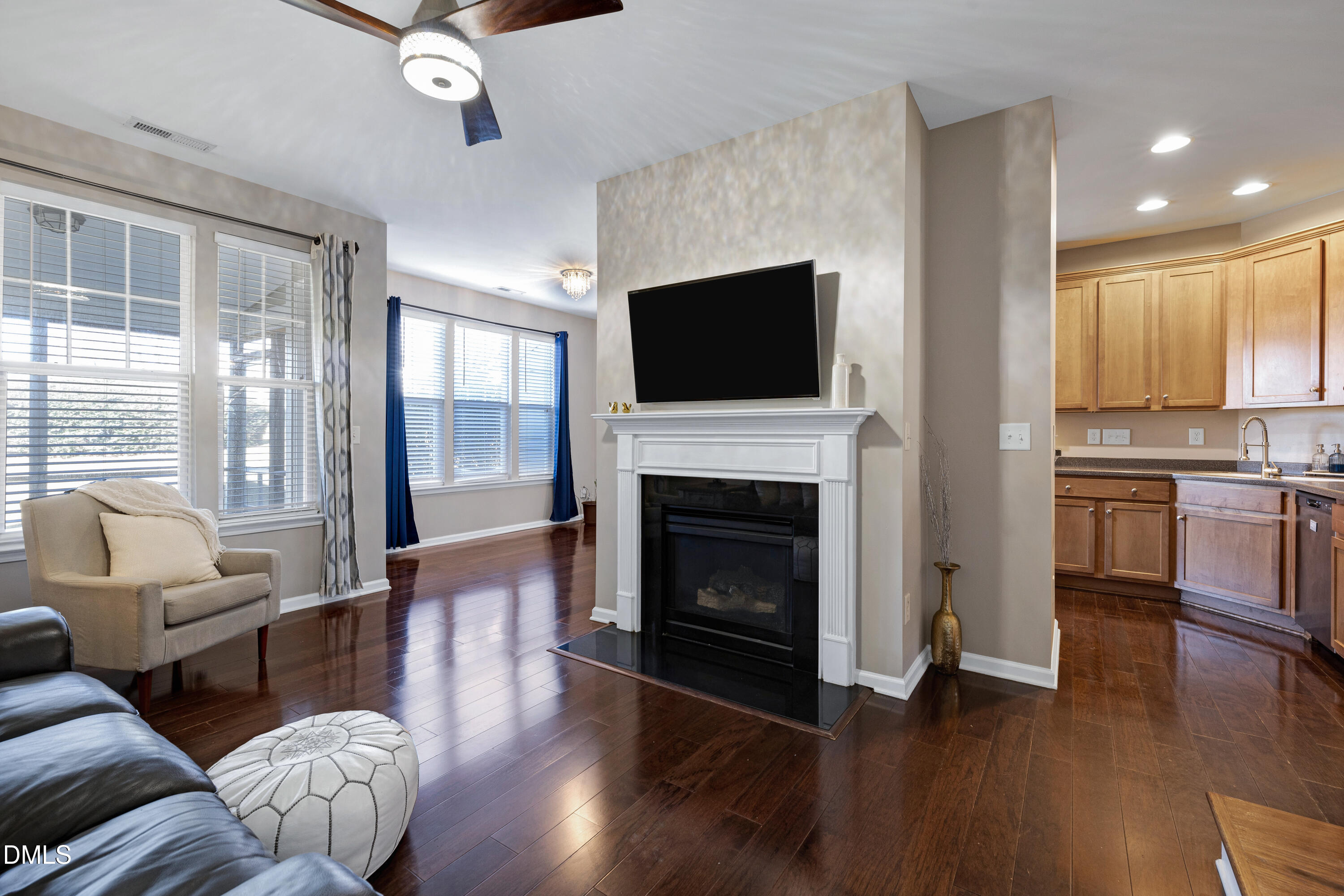 9105 Wooden Road Raleigh, NC 27617 - Photo 10 of 43 _B5A2981