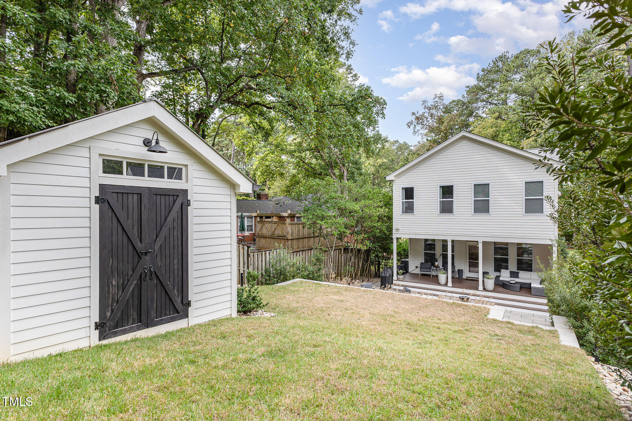 1422 Banbury Road Raleigh, NC 27607 - Photo 33 of 48 016_cy1a1102-edit