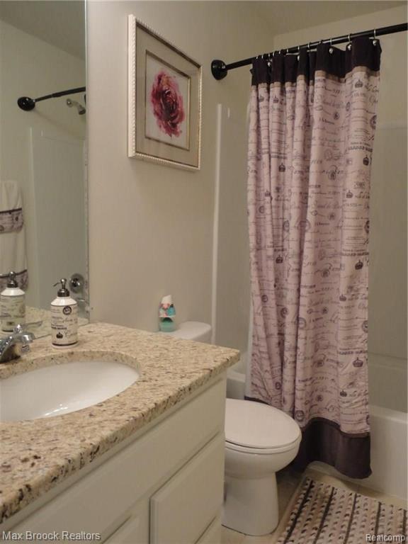 326 Glenhurst Boulevard, Unit 27 Rochester, MI 48307 - Photo 23 of 29