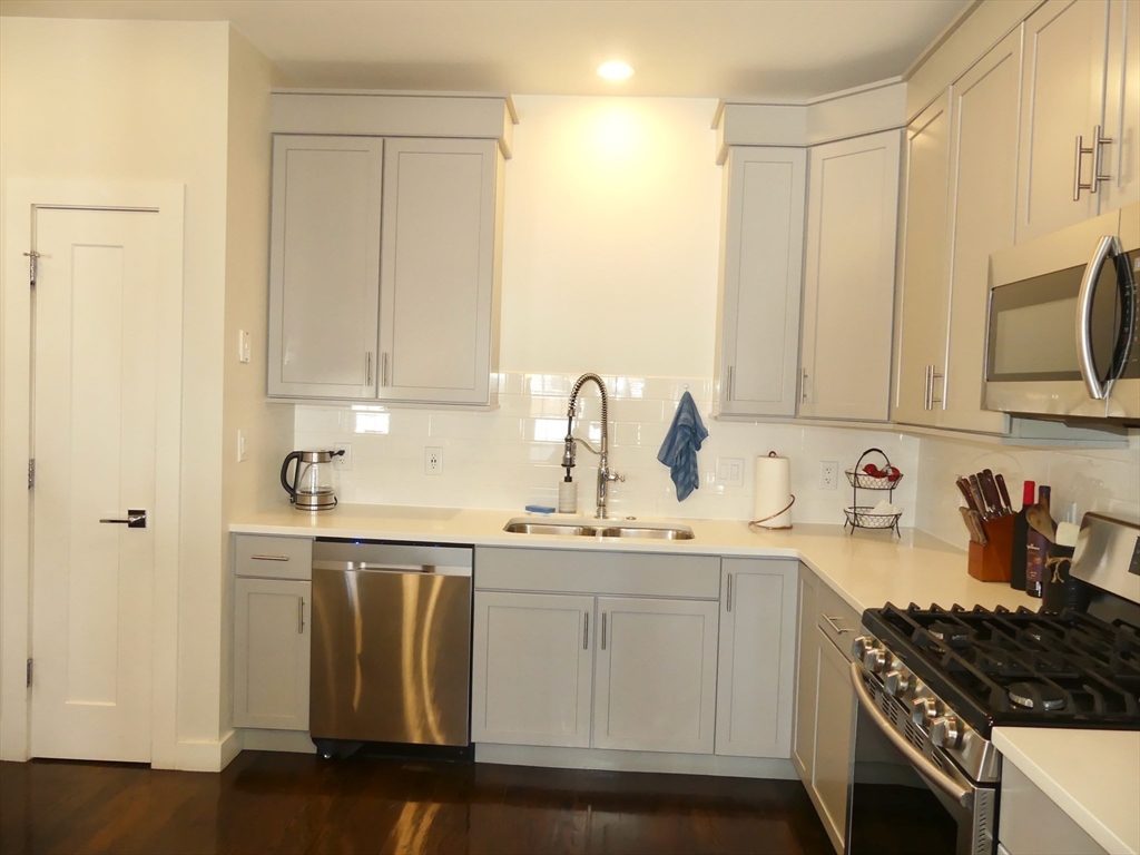 4 Pine Avenue, Unit 4 Boston, MA 02136 - Photo 7 of 38