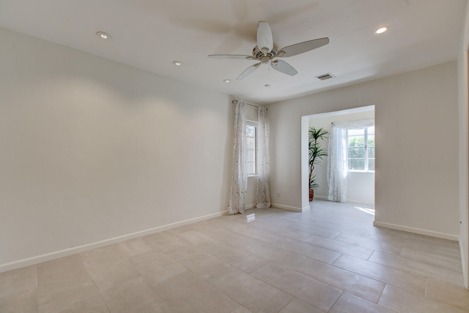 130 West Coronado Road Phoenix, AZ 85003 - Photo 14 of 35 Master Bedroom