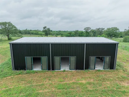 $395,000 | 1473 Highsmith Road, Luling, TX 78648