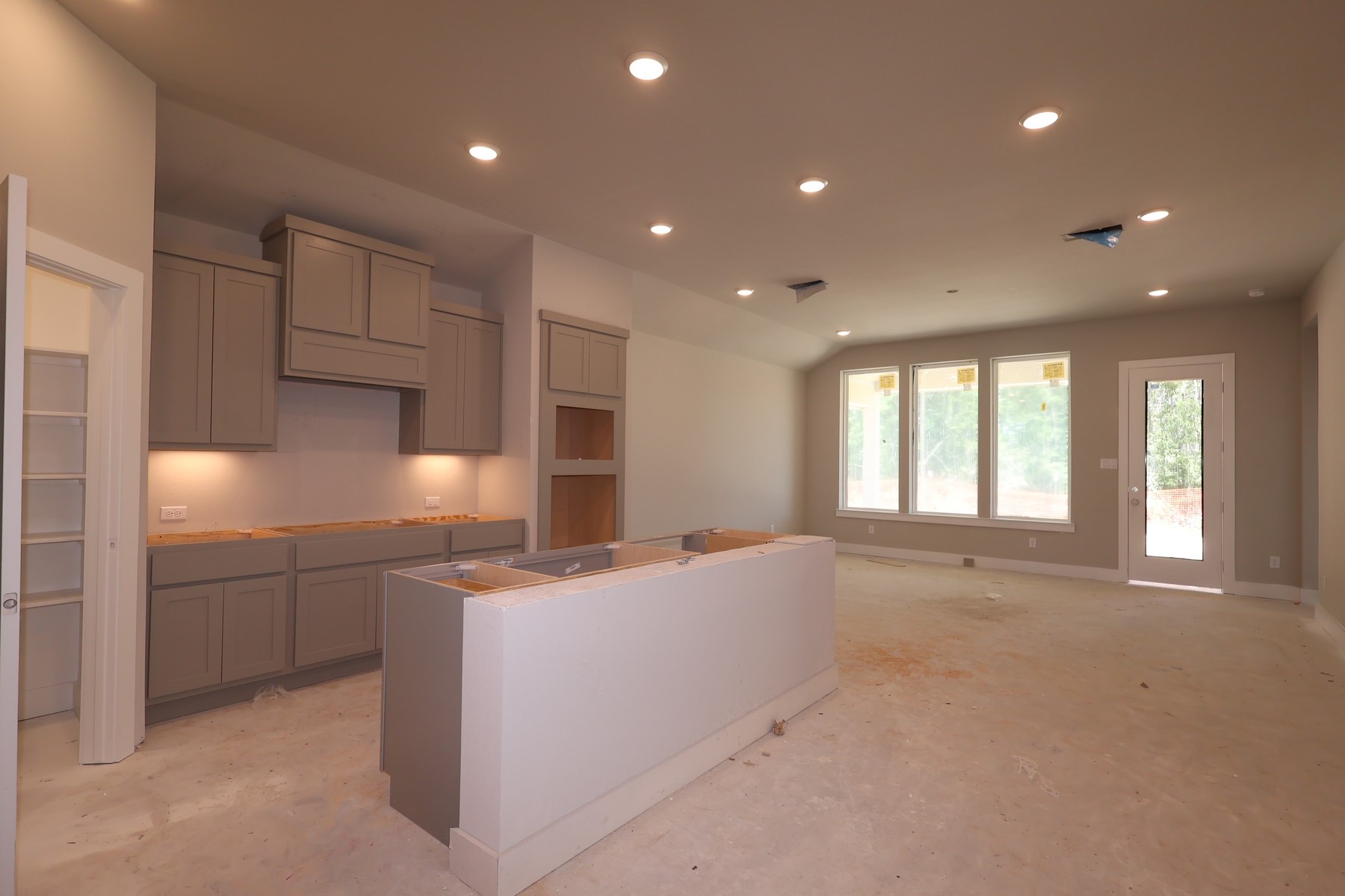 5226 Enchanted Pne Court Spring, TX 77386 - Photo 3 of 13