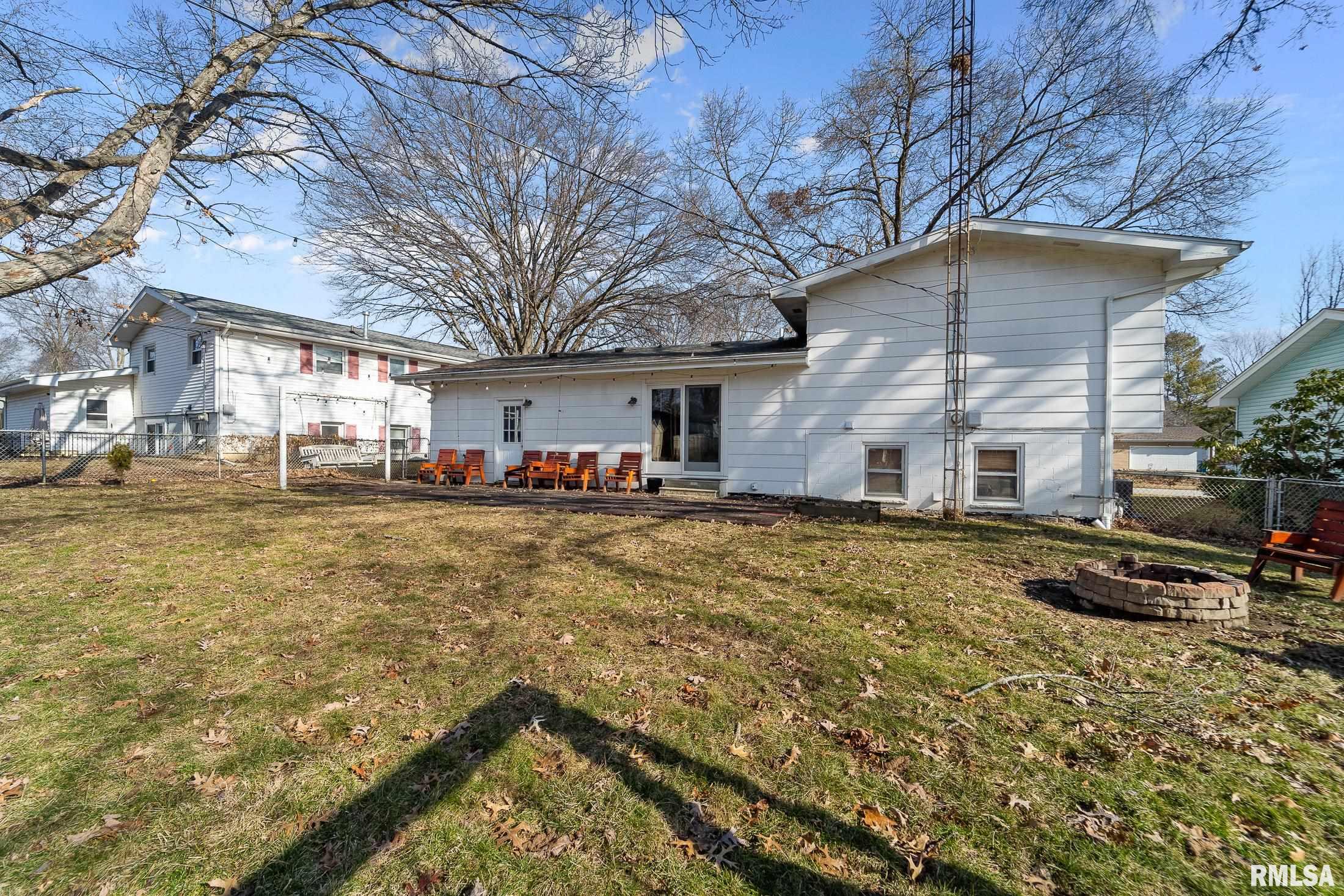213 Cartwright Drive Springfield, IL 62704 - Photo 6 of 30 Gallery Image 6
