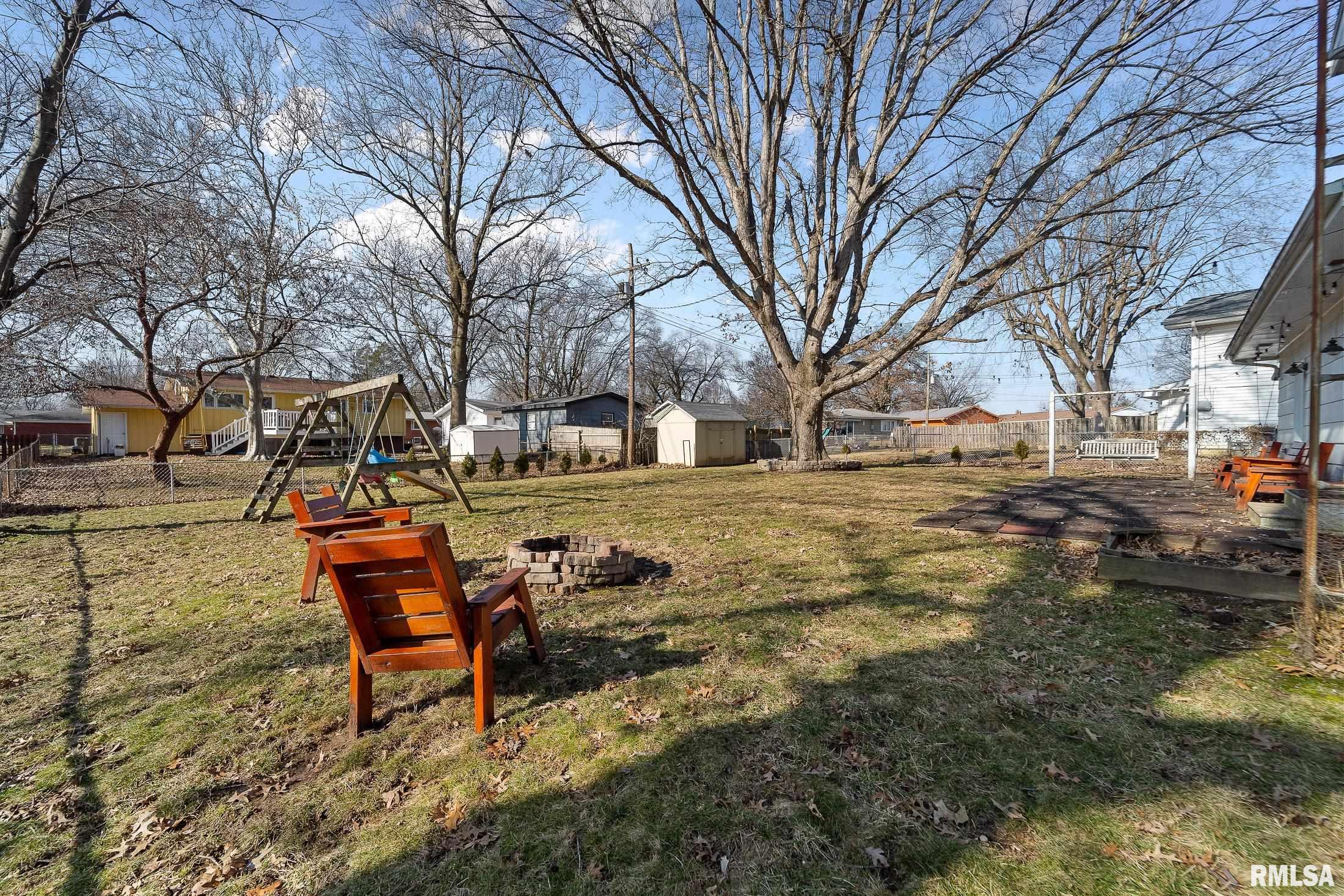213 Cartwright Drive Springfield, IL 62704 - Photo 8 of 30 Gallery Image 8