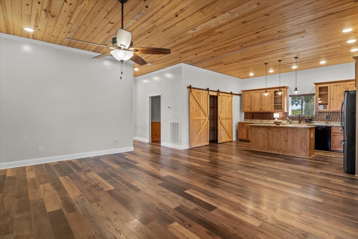 301 Hls Holw Road Waverly, TN 37185 - Photo 7 of 69 Gallery Image 7
