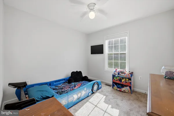 $375,000 | 163 Cliffside Road, Linden, VA 22642