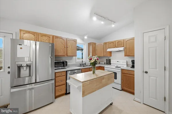 $375,000 | 163 Cliffside Road, Linden, VA 22642