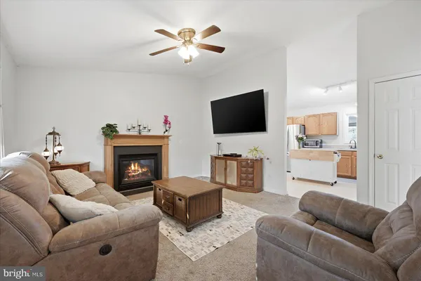 $375,000 | 163 Cliffside Road, Linden, VA 22642