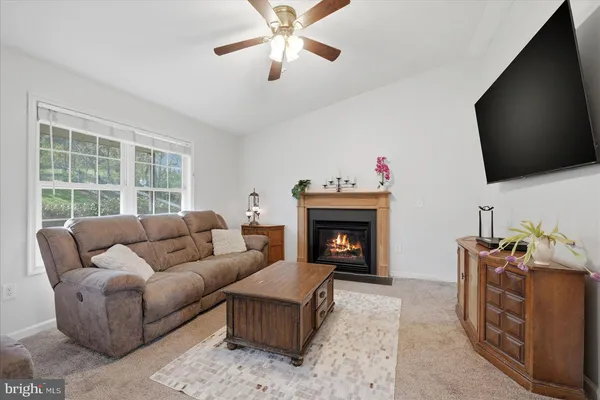 $375,000 | 163 Cliffside Road, Linden, VA 22642