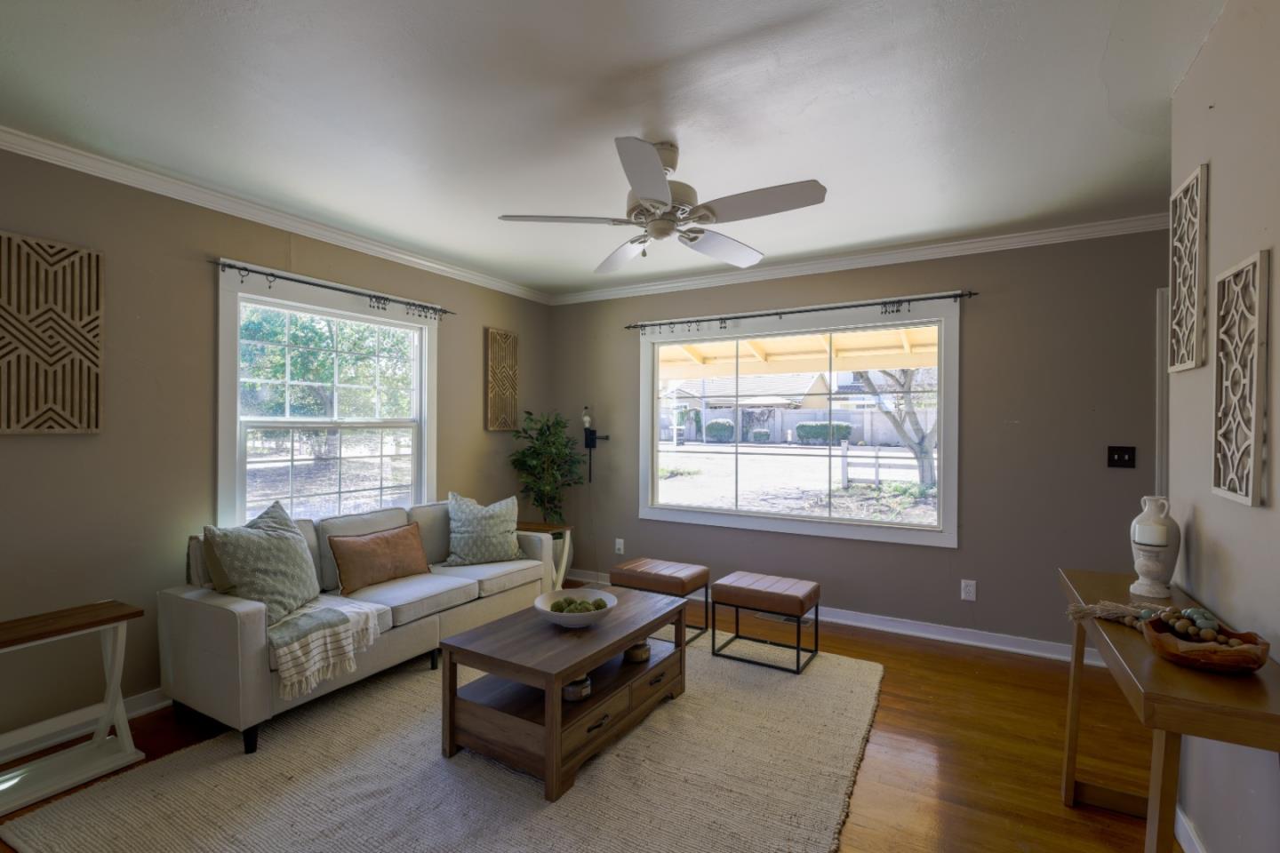 1320 Santa Ana Road Hollister, CA 95023 - Photo 5 of 41 Gallery Image 5
