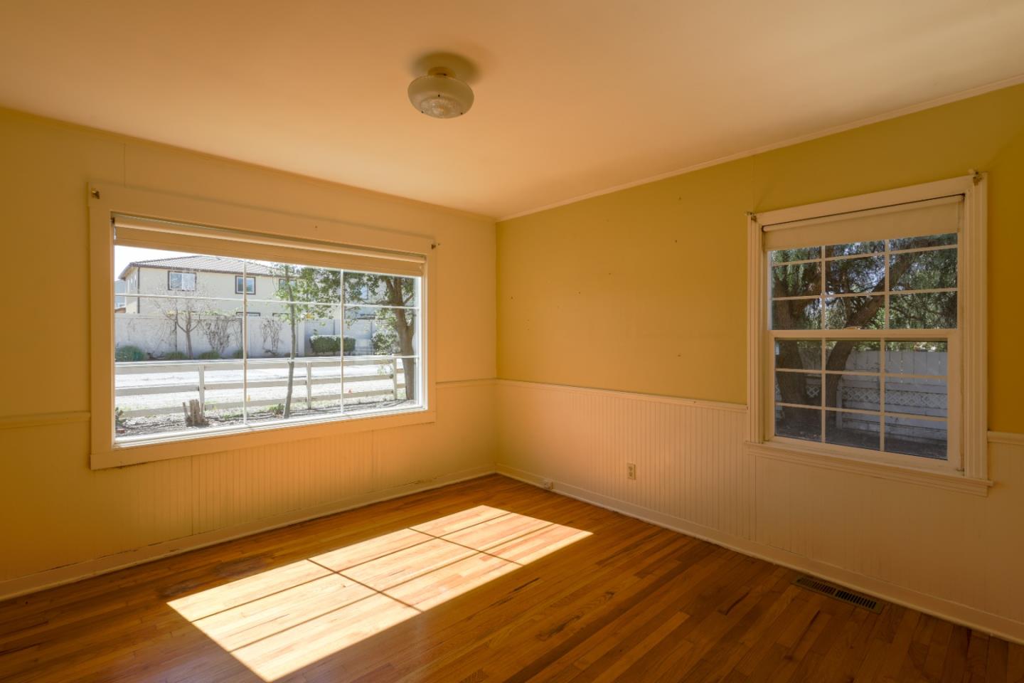 1320 Santa Ana Road Hollister, CA 95023 - Photo 10 of 41 Gallery Image 10