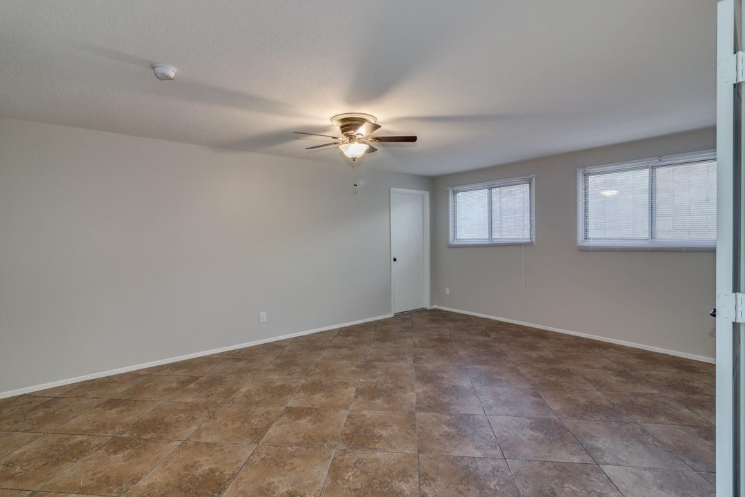 137 East Riviera Drive Tempe, AZ 85282 - Photo 15 of 31 Photo #15