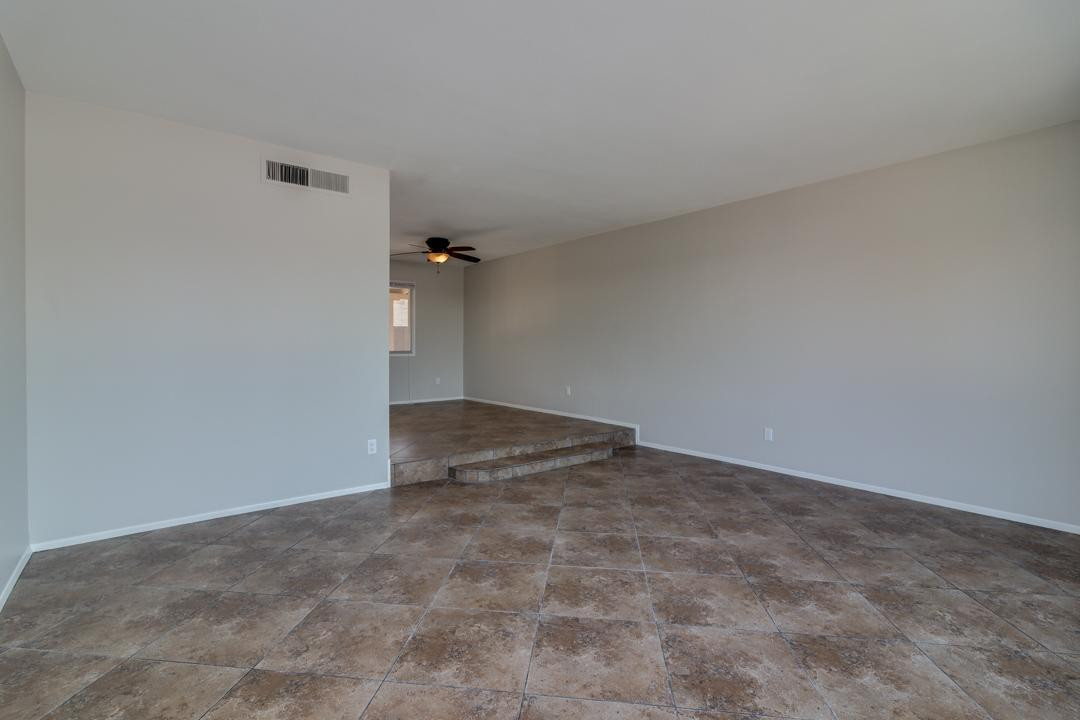 137 East Riviera Drive Tempe, AZ 85282 - Photo 4 of 31 Photo #4