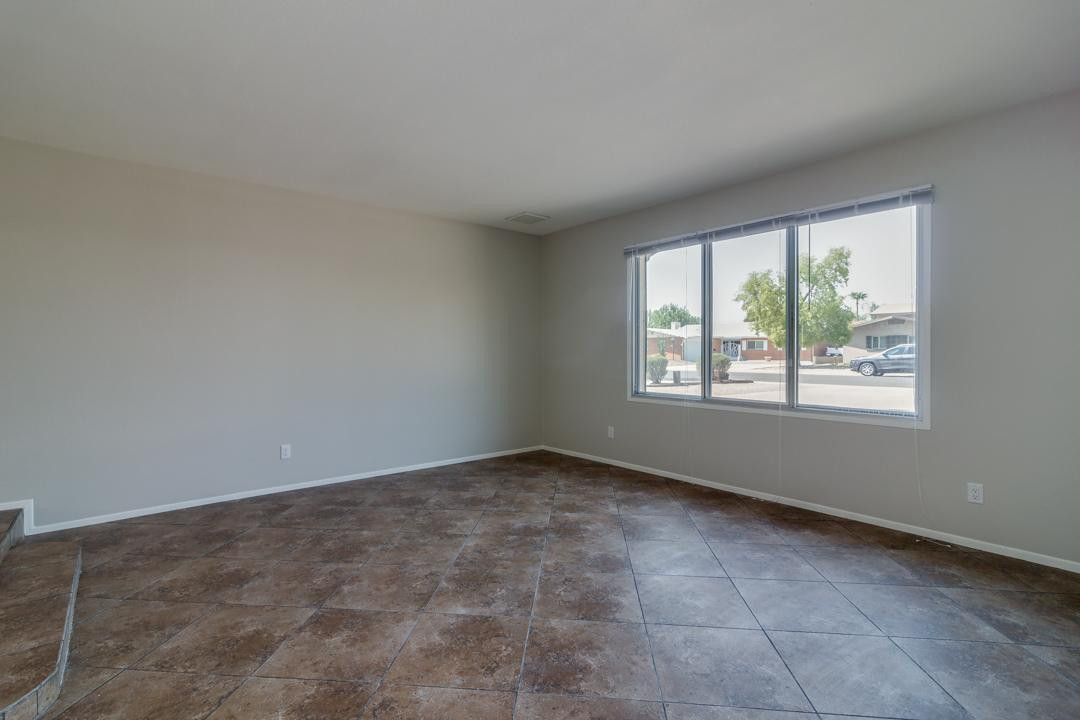 137 East Riviera Drive Tempe, AZ 85282 - Photo 5 of 31 Photo #5