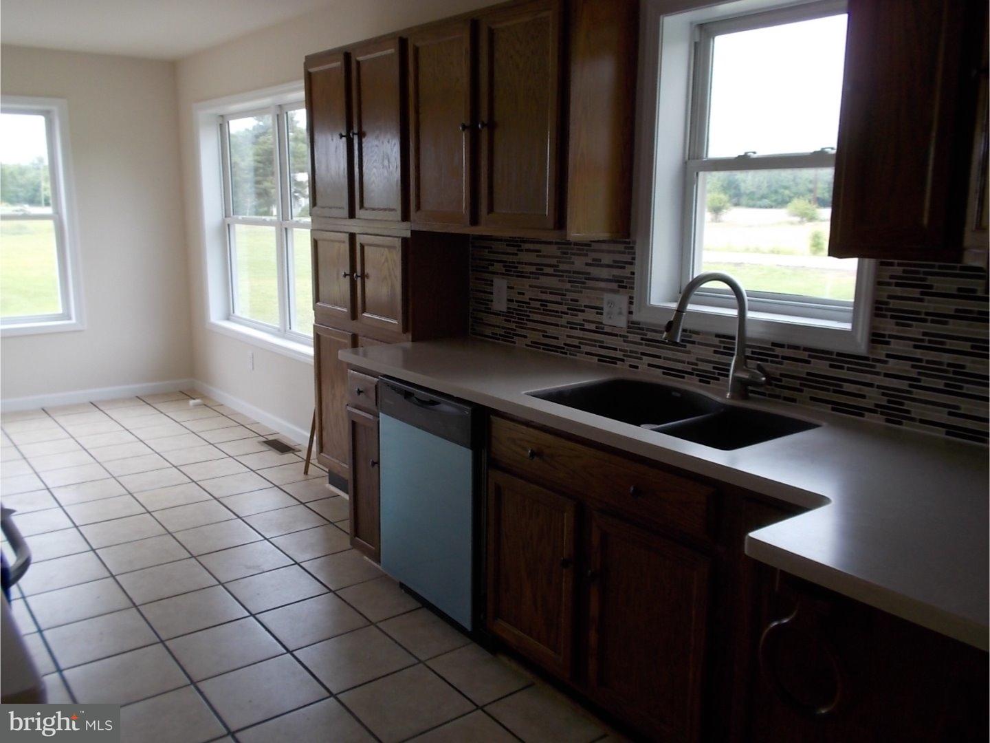 300 Jericho Road Bridgeton, NJ 08302 - Photo 4 of 11 Kitchen