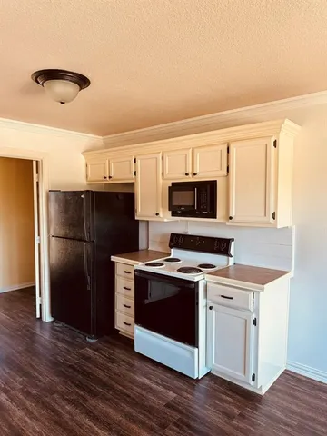 $2,500 | 497 County Road 4642, Trenton, TX 75490