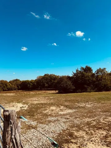 a view of an ocean from a lake