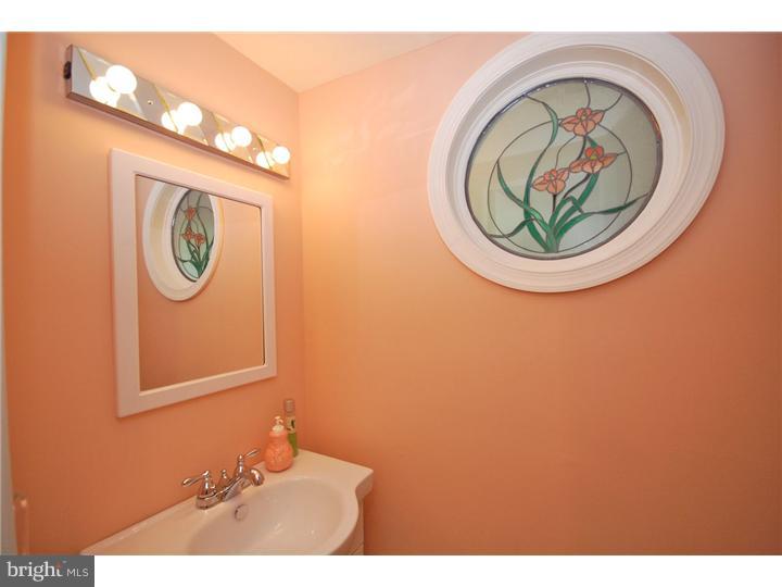 215 Pearl Croft Road Cherry Hill, NJ 08034 - Photo 15 of 25 Gallery Image 15