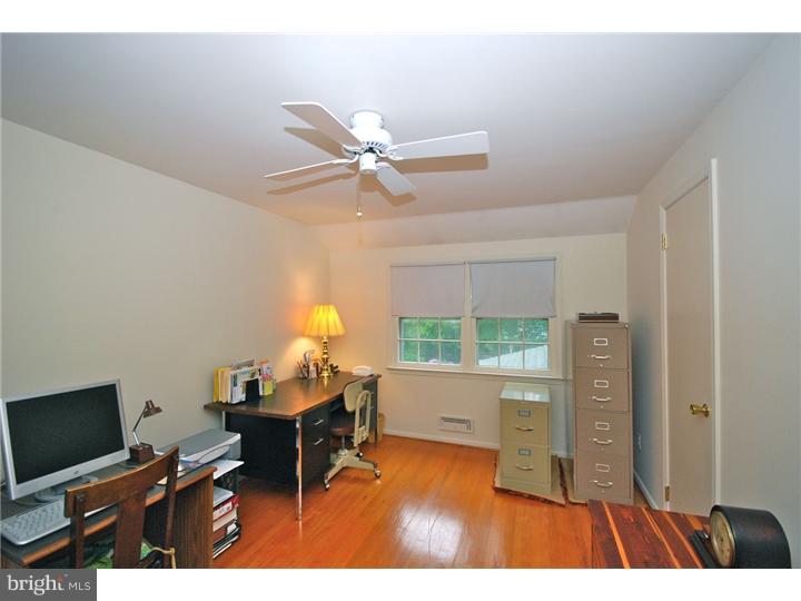 215 Pearl Croft Road Cherry Hill, NJ 08034 - Photo 21 of 25 Gallery Image 21