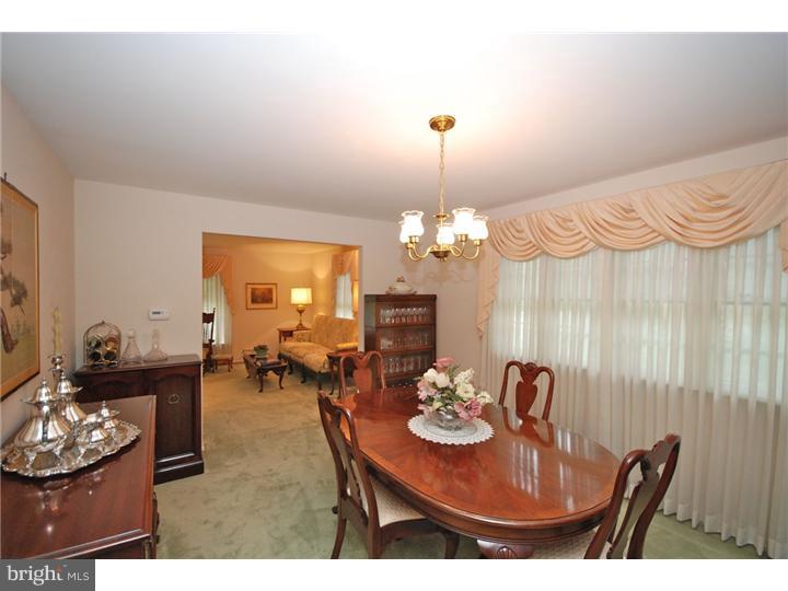 215 Pearl Croft Road Cherry Hill, NJ 08034 - Photo 7 of 25 Gallery Image 7