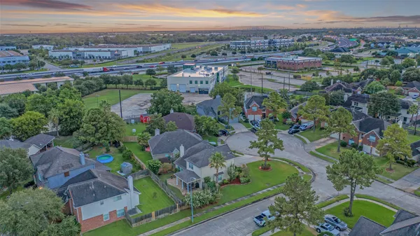$3,495 | 9514 Trailing Moss Drive, Houston, TX 77064
