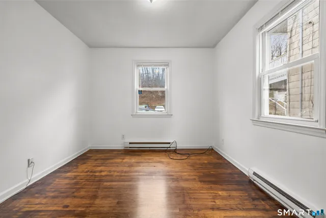 $2,200 | 21 North Spring Street, Unit 1, Ansonia, CT 06401