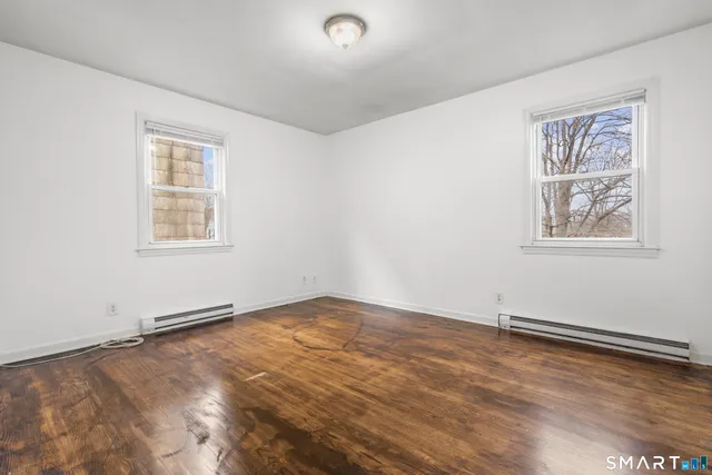 $2,200 | 21 North Spring Street, Unit 1, Ansonia, CT 06401