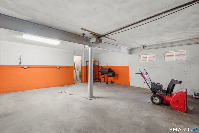 $2,200 | 21 North Spring Street, Unit 1, Ansonia, CT 06401