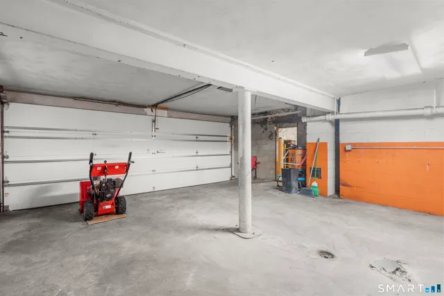 $2,200 | 21 North Spring Street, Unit 1, Ansonia, CT 06401