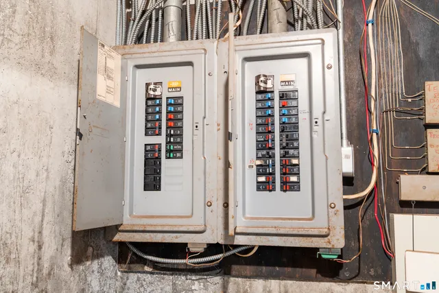 $2,200 | 21 North Spring Street, Unit 1, Ansonia, CT 06401