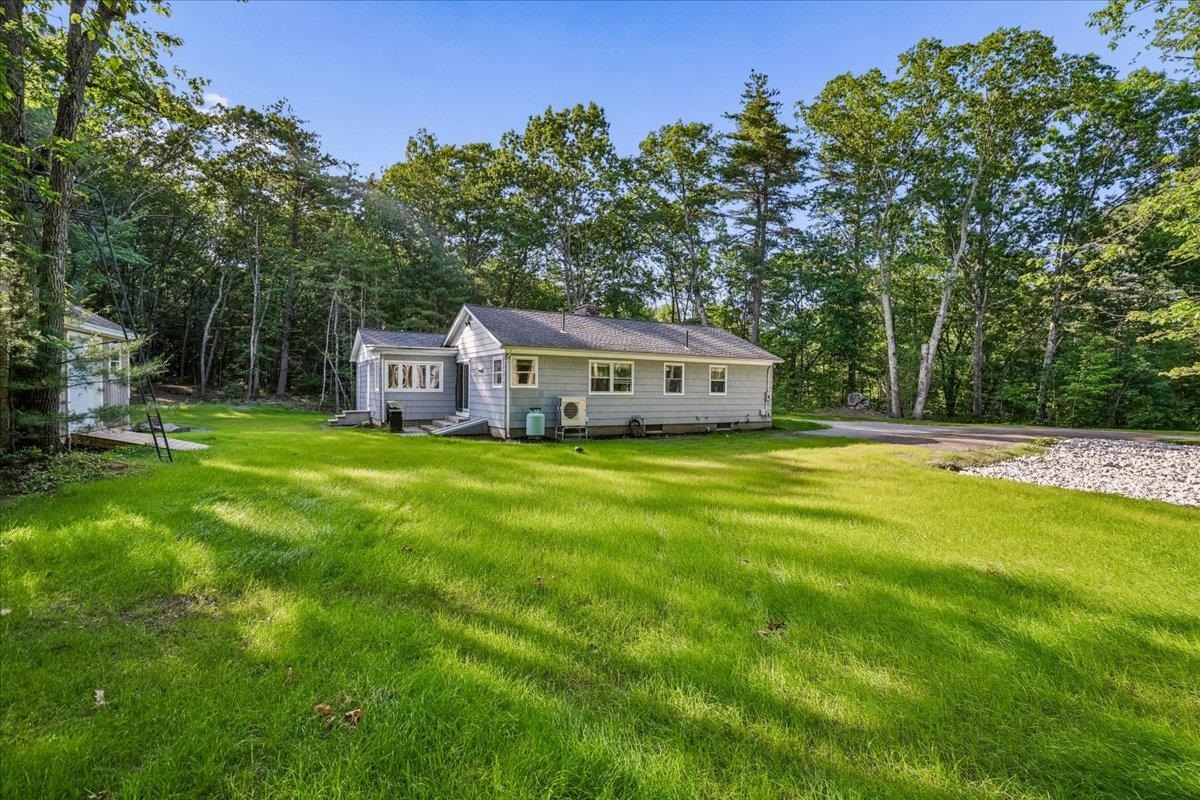 319 Windham Road Pelham, NH 03076 - Photo 29 of 35