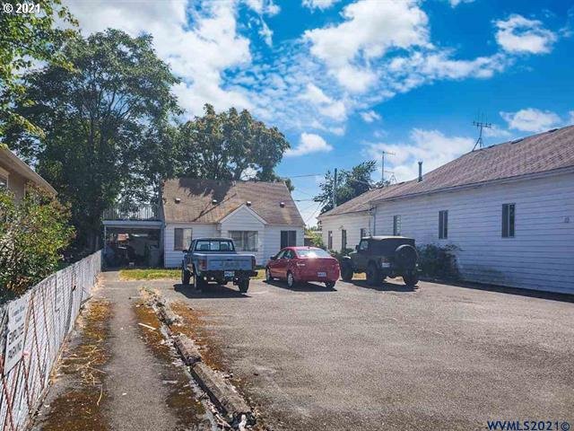 1237 Southwest Washington Street Albany, OR 97321 - Photo 4 of 14 Gallery Image 4