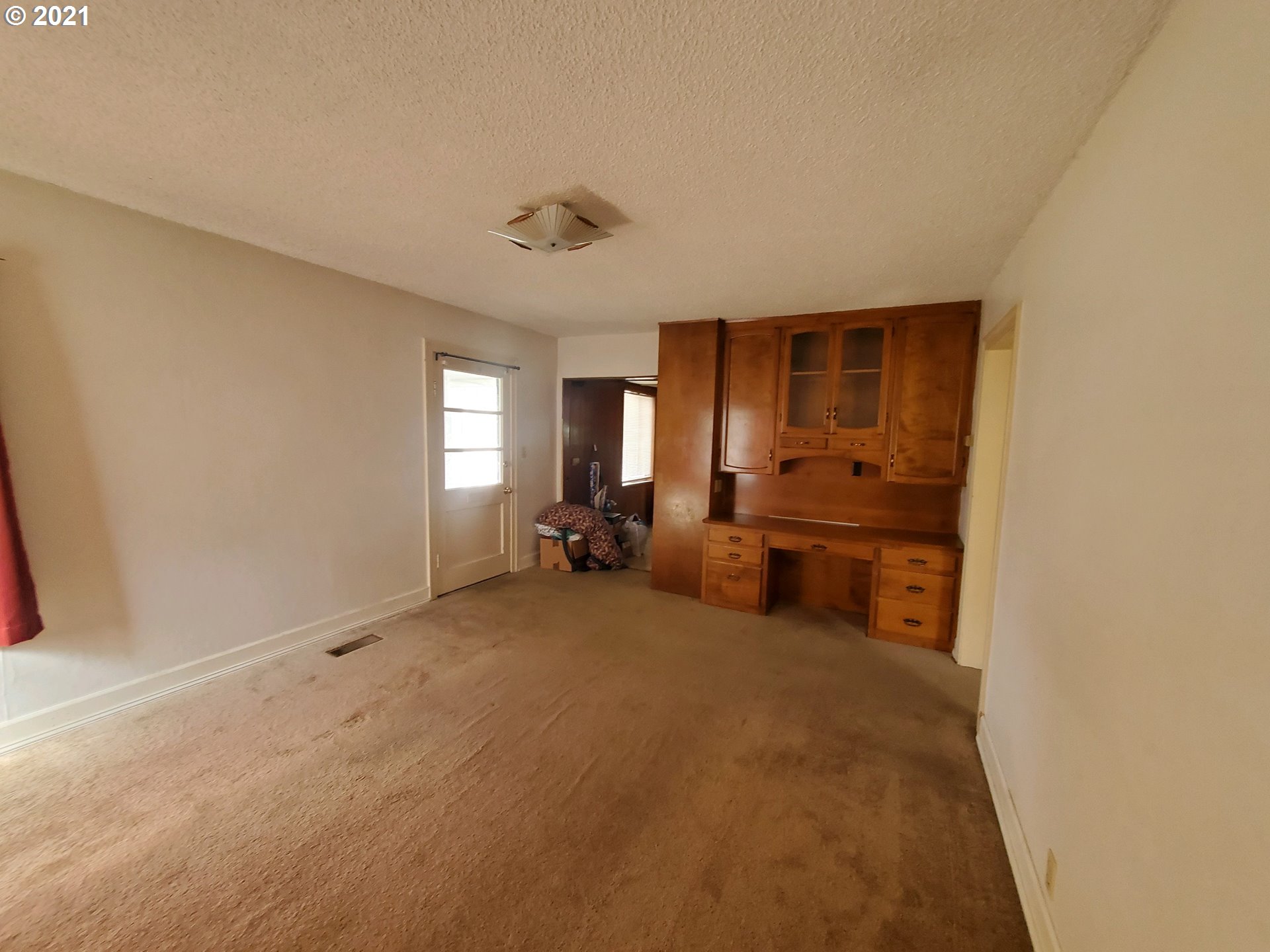 1237 Southwest Washington Street Albany, OR 97321 - Photo 5 of 14 Gallery Image 5