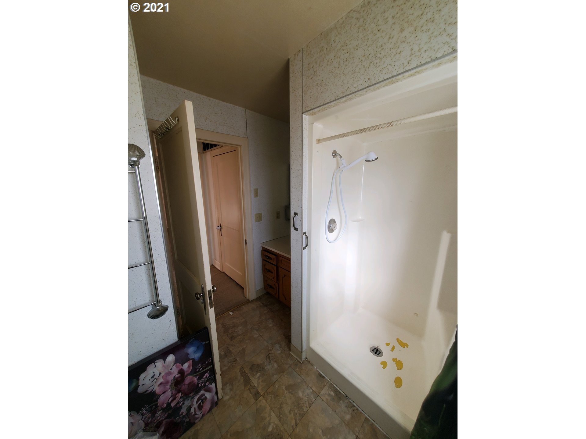 1237 Southwest Washington Street Albany, OR 97321 - Photo 7 of 14 Gallery Image 7
