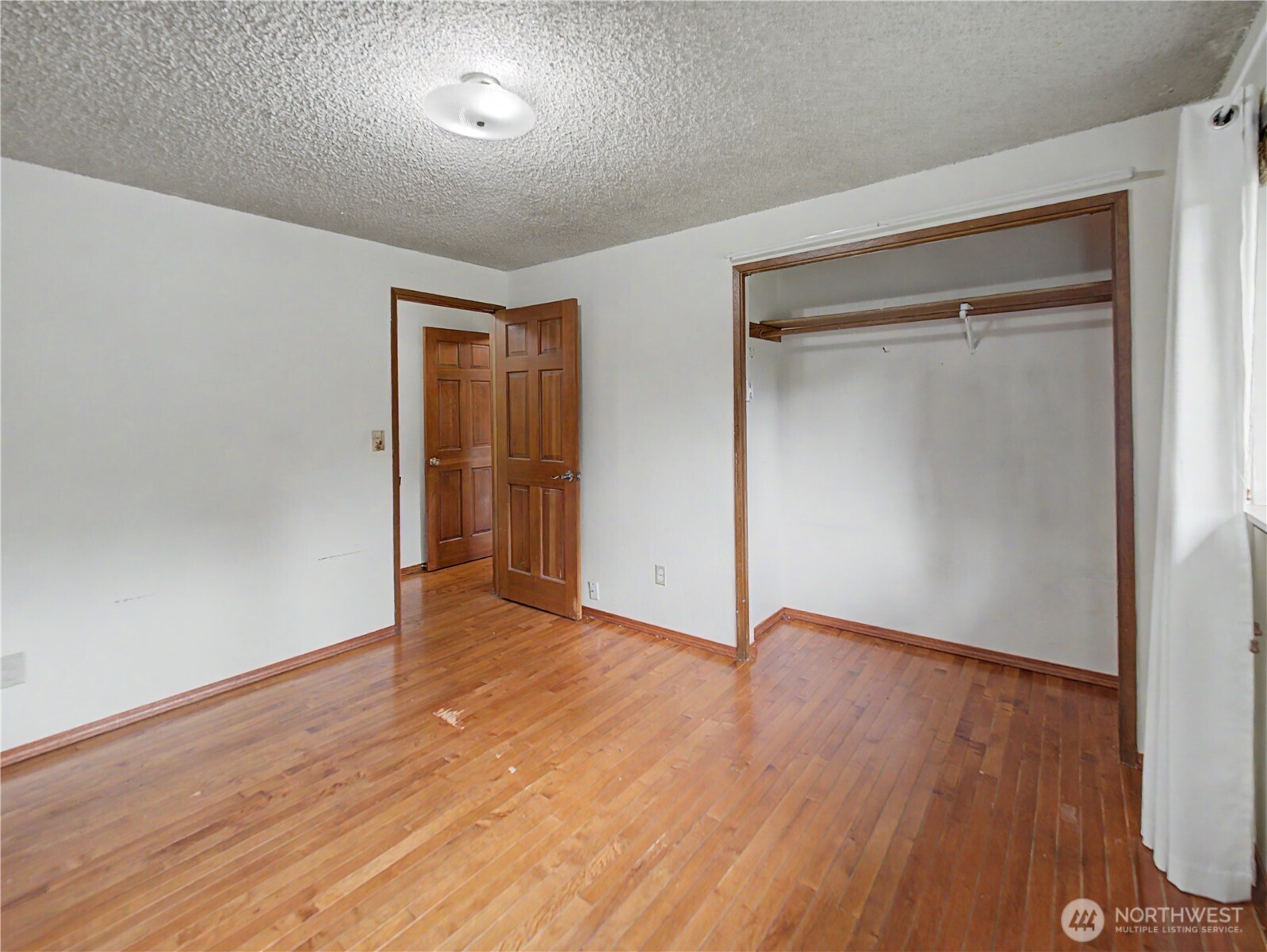 21327 Southeast 252nd Place Maple Valley, WA 98038 - Photo 18 of 27