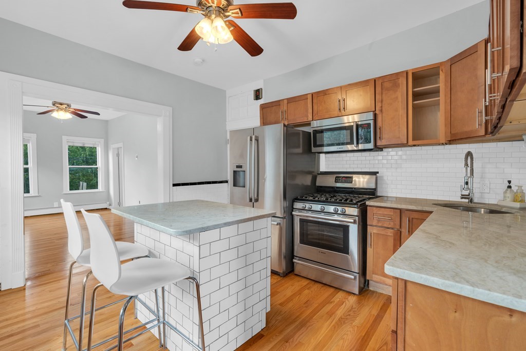2 Kemp Street, Unit 2 Boston, MA 02127 - Photo 3 of 13