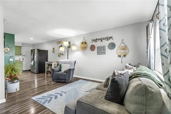 $255,000 | 1019 North Jan-Mar Drive, Olathe, KS 66061