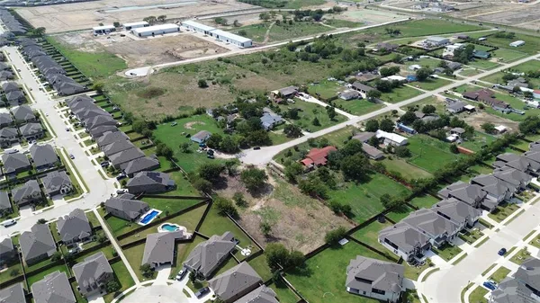 $289,900 | 24041 Countryview Drive, Aubrey, TX 76227