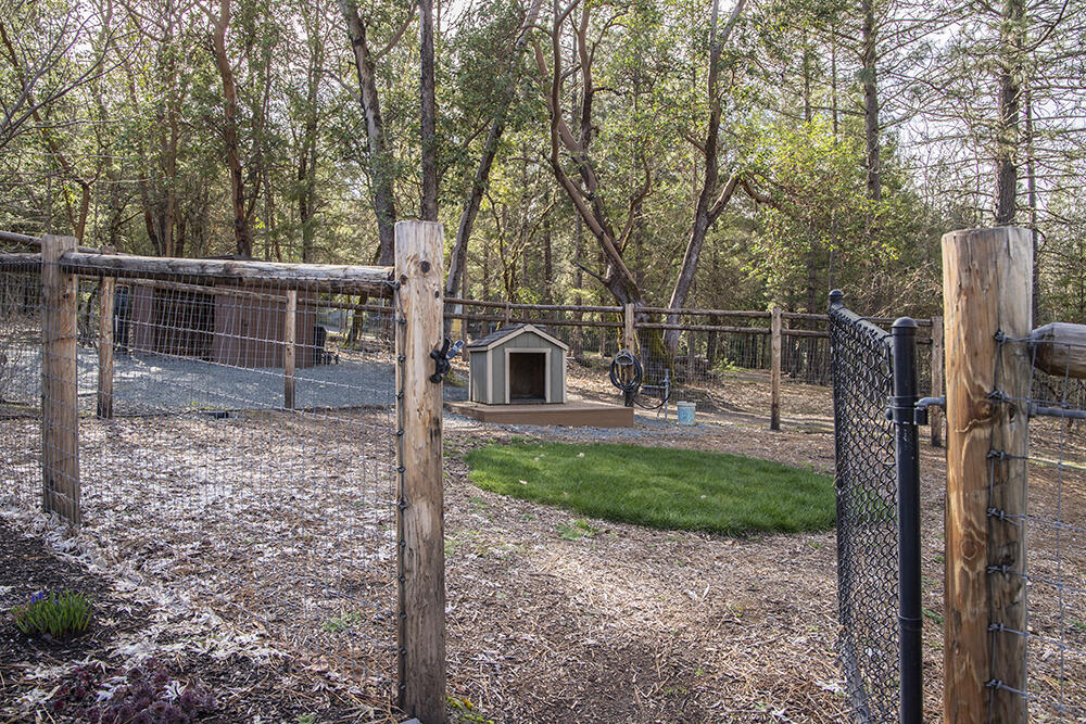 6111 Donaldson Road Grants Pass, OR 97526 - Photo 33 of 42 33