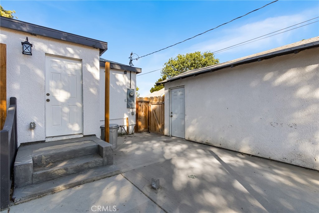 944 West 18th Street Merced, CA 95340 - Photo 24 of 34 a view of a small space