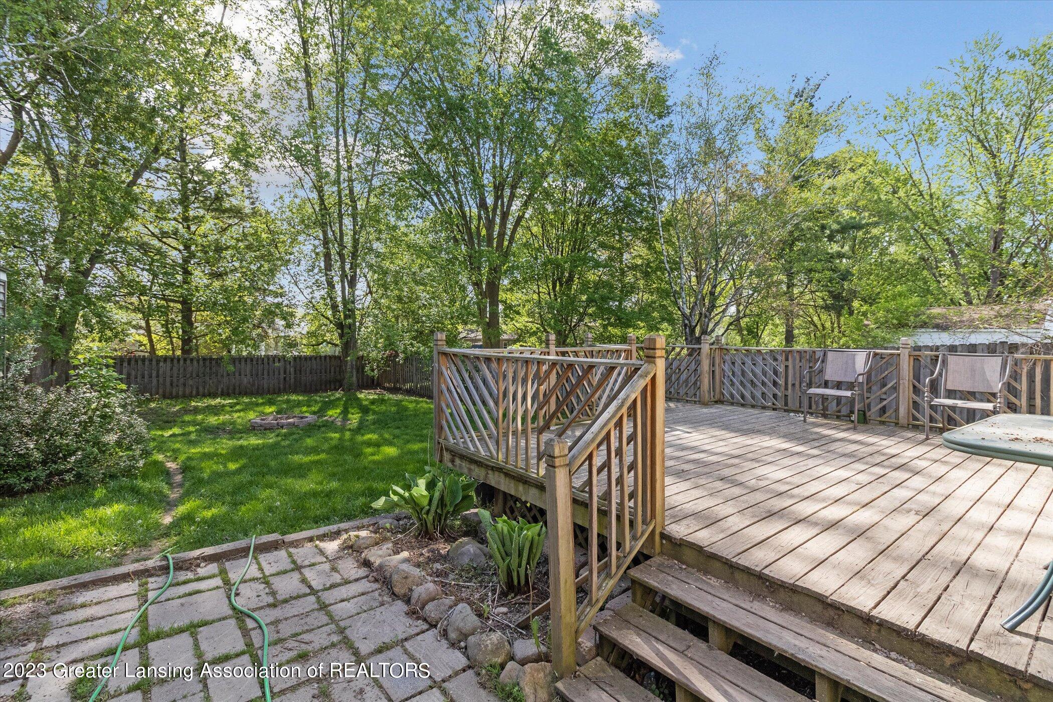 6021 Hughes Road Lansing, MI 48911 - Photo 35 of 38 35-6021-Hughes-Rd-Lansing-MI-48911-Windo