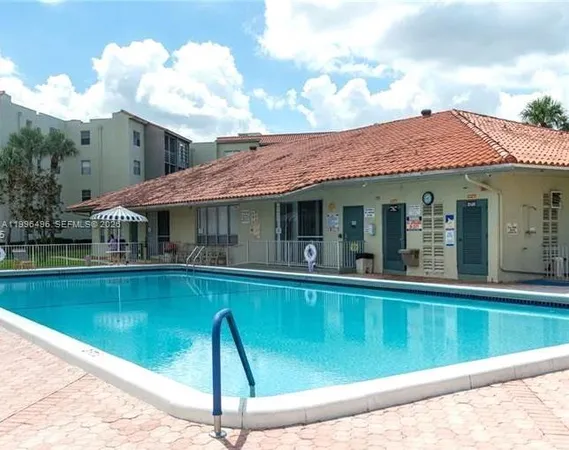 $1,600 | 1810 Southwest 81st Avenue, Unit 2401, North Lauderdale, FL 33068