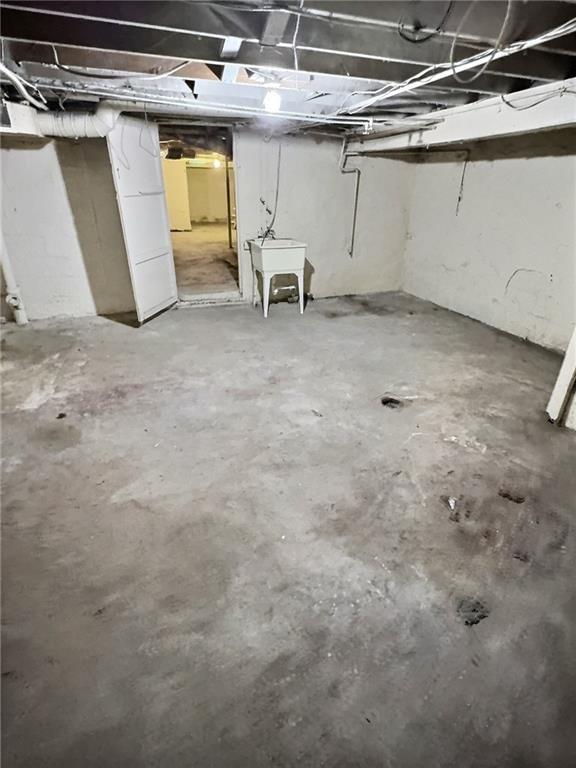 603 West Main Street Carnegie, PA 15106 - Photo 22 of 35 a view of a garage