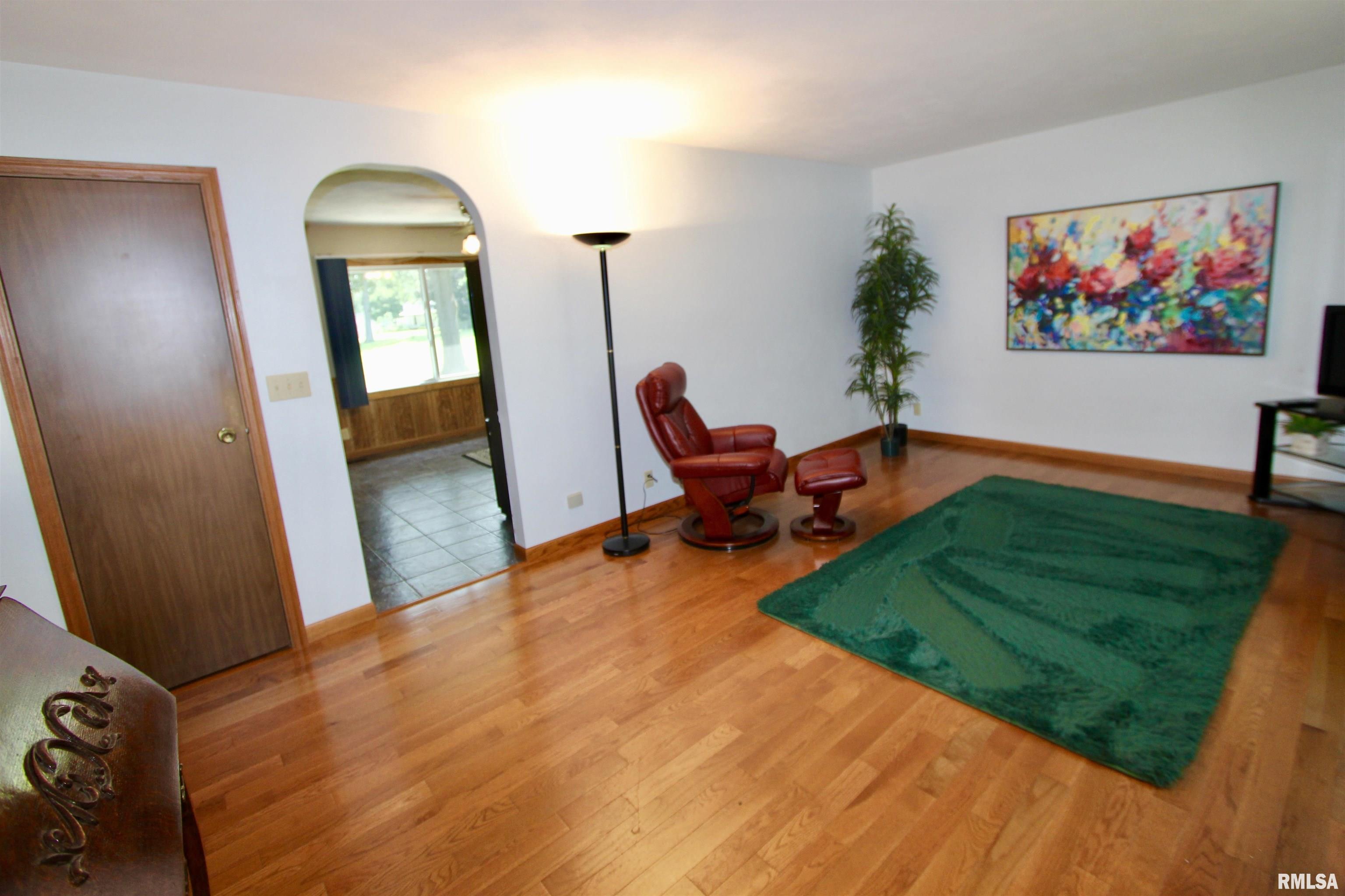305 Beloit Road Marquette Heights, IL 61554 - Photo 9 of 83 Gallery Image 9