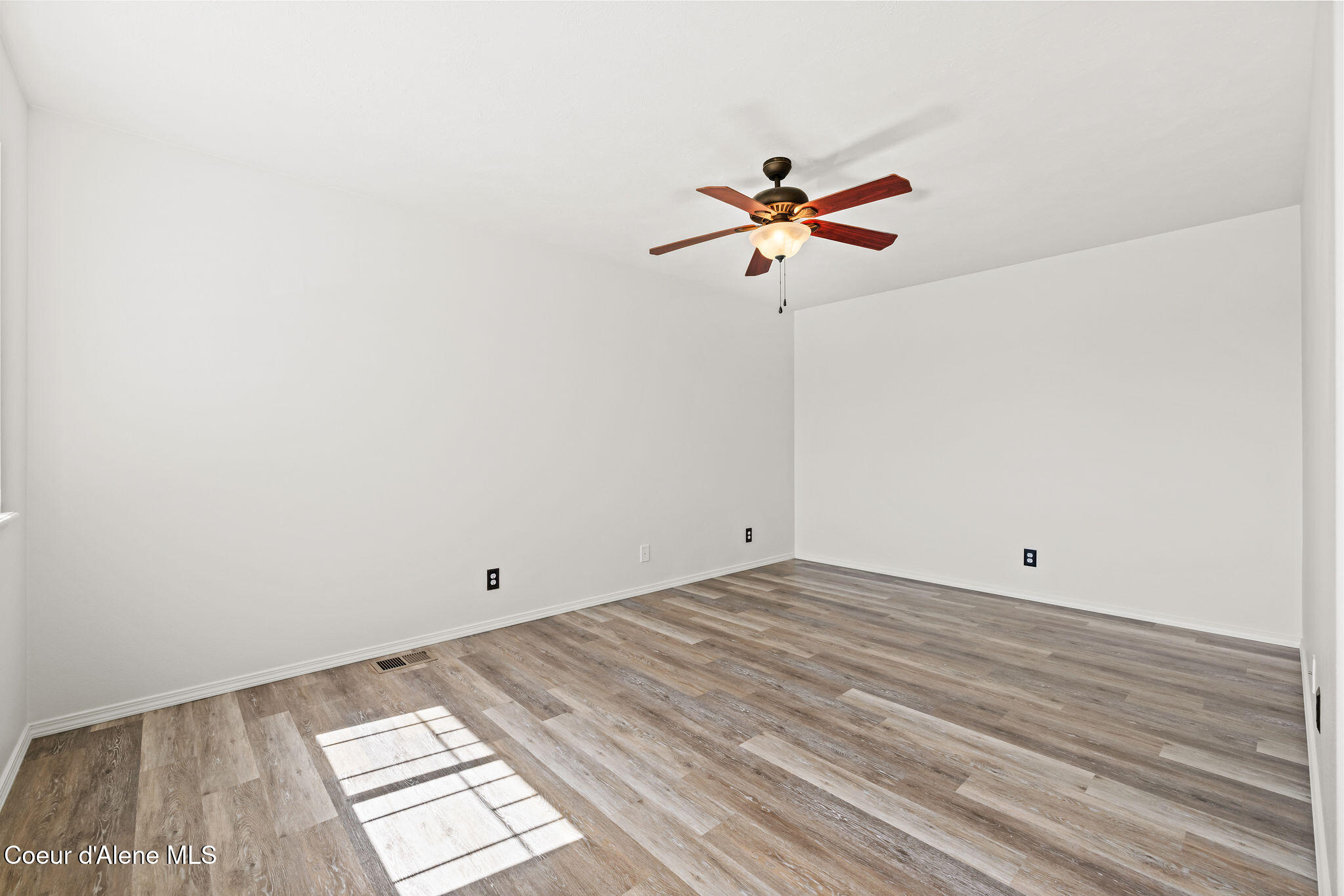 2549 West Timberlake Loop Coeur D'Alene, ID 83815 - Photo 11 of 24 Primary Bedroom