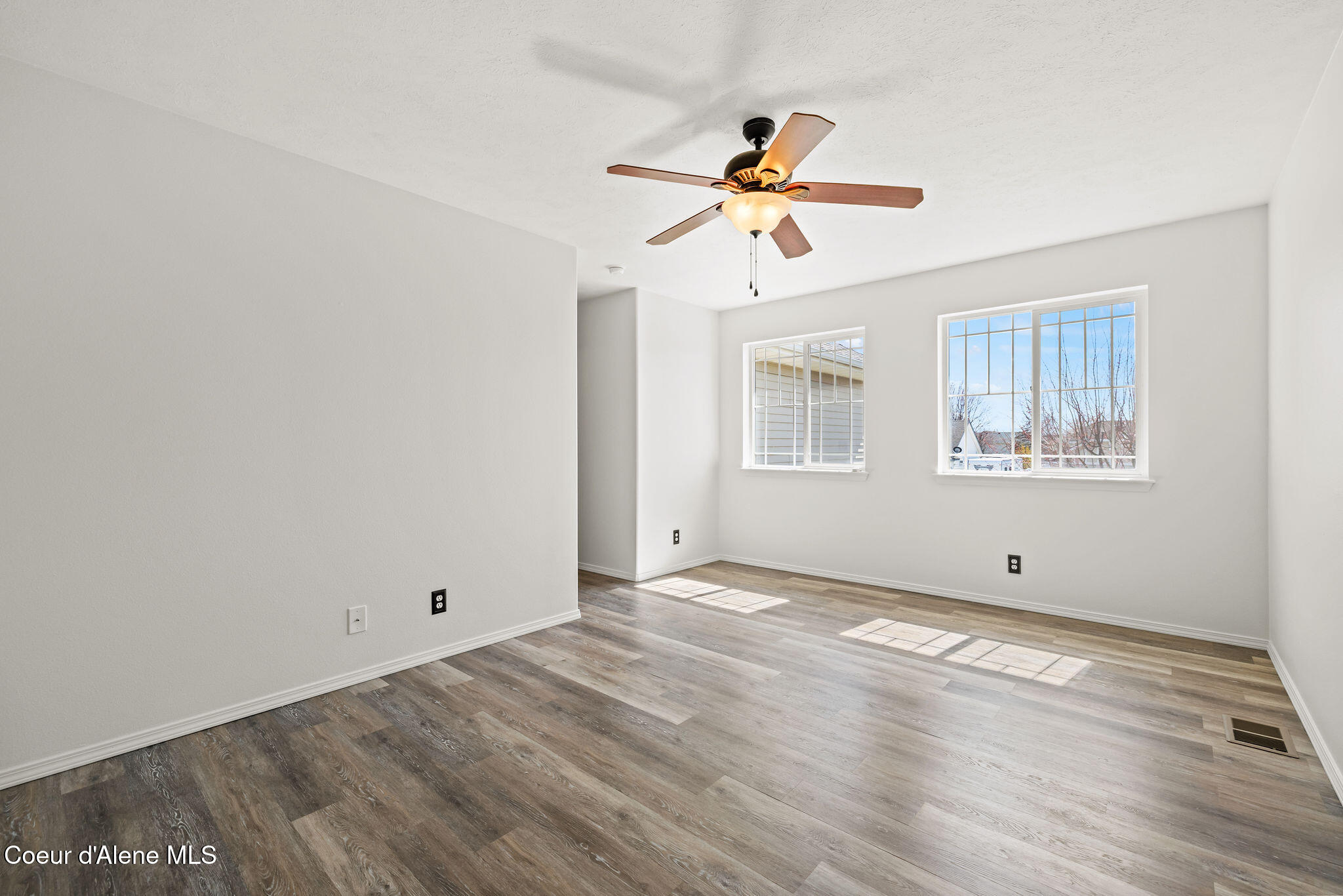 2549 West Timberlake Loop Coeur D'Alene, ID 83815 - Photo 12 of 24 Primary Bedroom