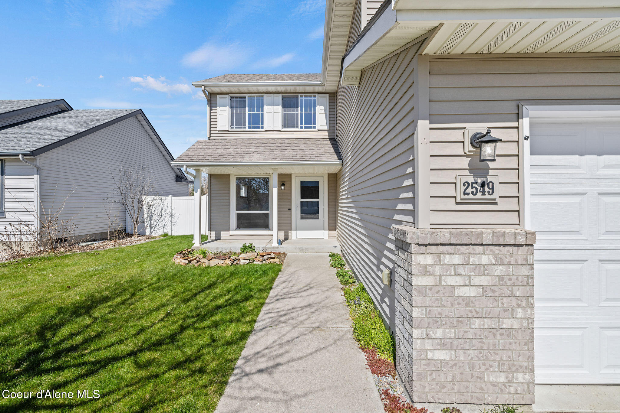 2549 West Timberlake Loop Coeur D'Alene, ID 83815 - Photo 2 of 24 Entry